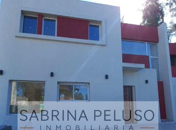 Casa · 110m² · 5 Ambientes · 1 Cochera · Venta Duplex Francisco Alvarez