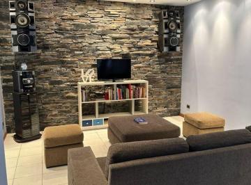 MCZ-MCZ-294_2 · Venta Casa 4 Amb. C/ Cochera Jardin Pileta y Spa en Caseros