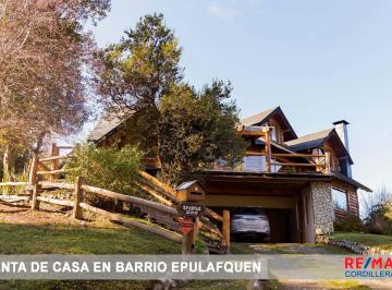 Casa · 297m² · 6 Ambientes · 2 Cocheras · Equipo Remax Vende Casa en Villa La Angostura