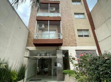 Departamento de 2 ambientes, Lanús · Departamento 2 Ambientes Al Frente con Cochera Cubierta