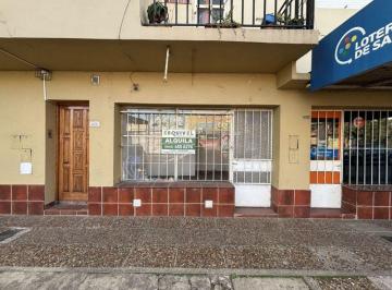 Local comercial · Estanislao Zeballos 2600