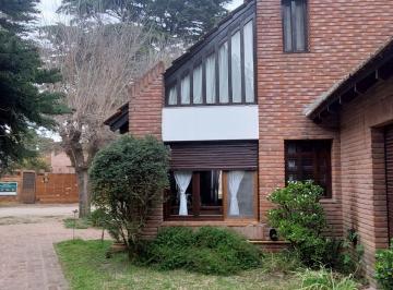 Casa · 100m² · 2 Dormitorios · 1 Cochera · Duplex en Venta - Centro - Pinamar