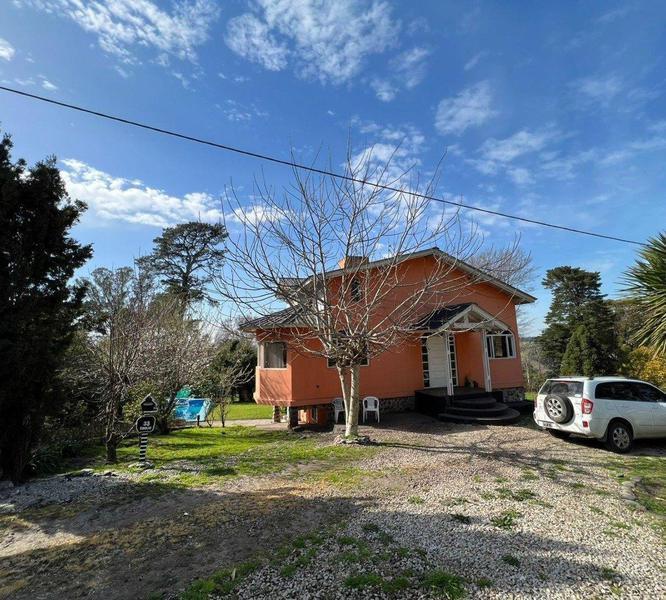 Chalet 7 amb, 198m² con pileta y cochera — Sierra de los Padres