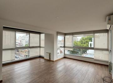 Departamento · 78m² · 3 Ambientes · 1 Cochera · Piso en Quilmes Centro