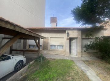 Casa · 430m² · 3 Dormitorios · 1 Cochera · Casa en Plano Centro Cipolletti