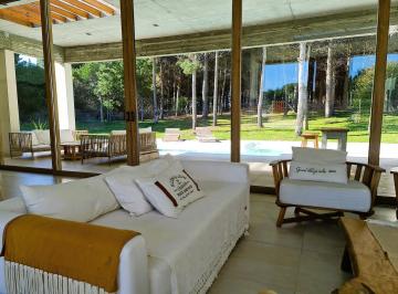 Casa de 11 ambientes, Costa Esmeralda · Dueño Directo - Financiación - 300 m² Cub. Iertos. C. Esmeralda