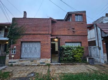 PH de 5 ambientes, La Matanza · En Alquiler - PH 5 Ambientes Al Frente - Villa Luzuriaga