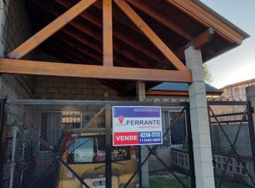 Casa de 6 ambientes, Lomas de Zamora · Venta de Casa Llavallol. Jardin, Patio, Balcon, Coch. Cubierta. a Cdras Estac*retasada