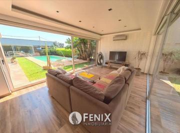 Casa · 542m² · 5 Ambientes · Cf1125 - Casa en Venta B° Lomas de Urquiza