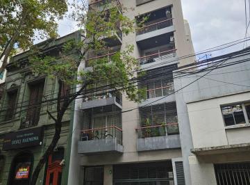 Departamento de 2 ambientes, Almagro · Dueño Alquila. 2 Ambientes Al Frente Luminoso.