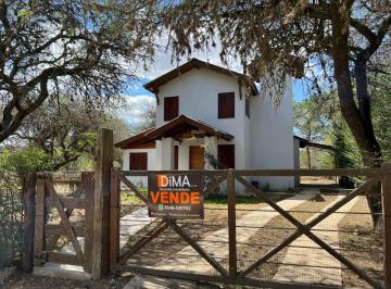 Casa · 103m² · 3 Ambientes · 1 Cochera · Venta Casa 3 Ambientes en Cuatro Horizontes - Villa General Belgrano