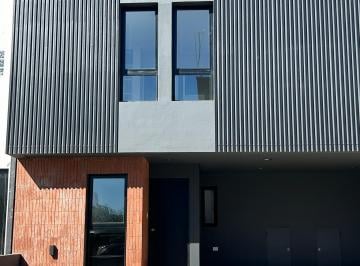 fachada_ · Ultimas Unidades | Dúplex Premium de 3 Dorm. - Prados de Manantiales.