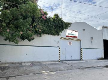 Bodega-Galpón · 620m² · Galpón en Venta en Parque Quirno