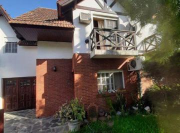 Casa · 220m² · 4 Ambientes · 1 Cochera · Casa en Venta en Barrio Cerrado de 4 Ambientes Gral. Miguel Soler 1050 (Almirante Brown)