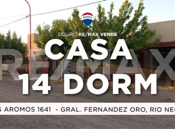 Casa · 482m² · 23 Ambientes · 1 Cochera · Venta - Casa en Pb 14 Dorm Los Aromos Fernandez Oro