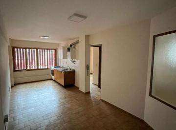 Departamento de 3 ambientes Alquiler $ 550.000 · ¡Excelente Zona! Expensas Bajísimas, a Minutos de Patio Olmos y Nuevo Centro.