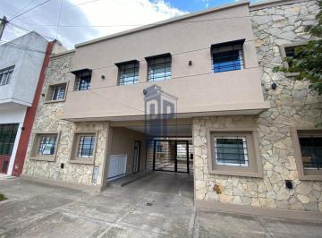 PH · 60m² · 2 Ambientes · PH Planta Baja
