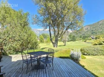 Casa · 230m² · 5 Ambientes · 2 Cocheras · Casa - Golf