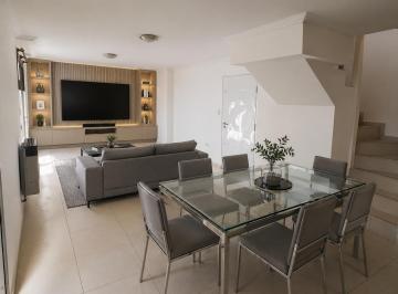 Departamento · 137m² · 2 Dormitorios · Penthouse en Venta - 2 Terrazas - 2 Dorm - 2 Baños - Av Poeta Lugones