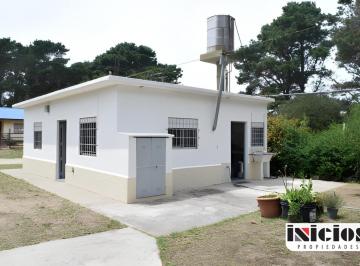 Casa de 3 ambientes, Nueva Atlantis · Casa con Quincho y Parque Único - C556