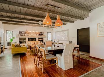 Casa · 230m² · 4 Ambientes · 2 Cocheras · Vendo Casa en Country Solares de San Alfonso