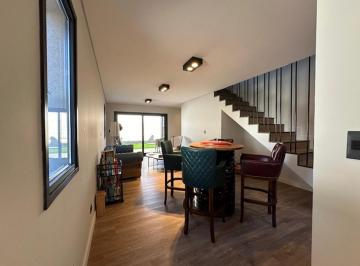 Casa · 120m² · 5 Ambientes · 1 Cochera · Triplex en Venta a Estrenar Excelentes Accesos