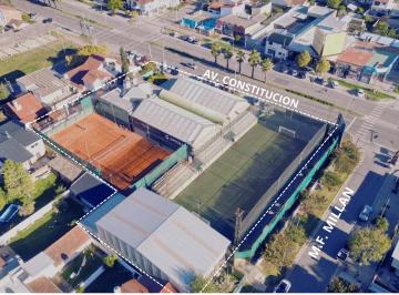 Terreno · 3642m² · 1 Cochera · Inigualable Predio. Ideal Desarrollo Comercial/habitacional/empresa.