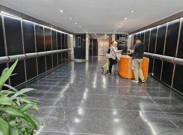 Oficina comercial de 3 ambientes, Tribunales · Moderna Oficina Al Frente con Cochera Fija, 3 Despachos, Reciclada a Nuevo