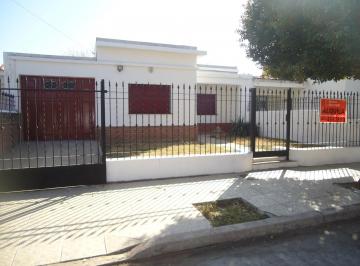 Casa de 6 ambientes, Córdoba · Usd 75000. Amplia Casa en Barrio Rosedal