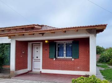 Casa de 3 ambientes, Miramar · Chalet a Refaccionar - Zona Todo El Año - Miramar