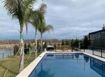 Casa · 400m² · 7 Ambientes · 1 Cochera · Casa Al Agua en Venta en El Cantón