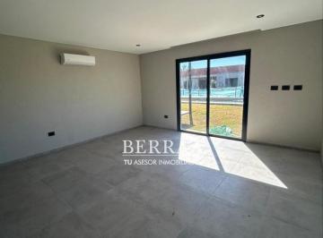 Casa de 5 ambientes, Escobar · Casa Venta 5 Ambientes en Barrio Manuel Belgrano Escobar Lote de 770 m²