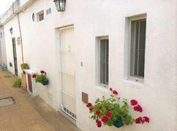 KNK-KNK-4398_2 · Oportunidad Venta Casa en PH 2 Amb con Patio en Ramos Mejia
