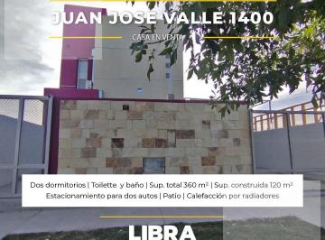 Casa · 120m² · 4 Ambientes · 2 Cocheras · Casa en Juan Jose Valle 1400