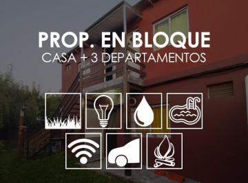 Casa · 230m² · 10 Ambientes · 3 Cocheras · Propiedad en Bloque en Colón