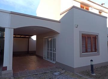 Casa de 4 ambientes, Córdoba · Alquiler Duplex 3 Dorm.