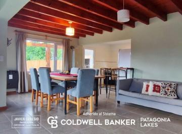 Casa · 92m² · 3 Ambientes · 1 Cochera · Venta Casa a Estrenar 3 Ambientes 106 m², Lote 258 m² – Zona Centro Barrio Norte, Villa La Angostura