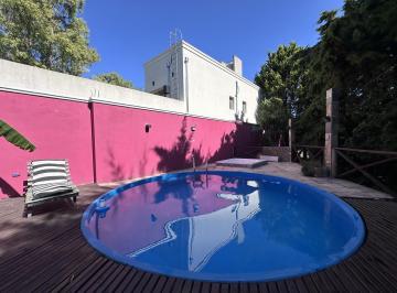 Casa · 400m² · 4 Ambientes · 2 Cocheras · Casa en El Carmencito en Venta