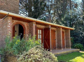 Casa · 888m² · 4 Ambientes · Bosque Peralta Ramos