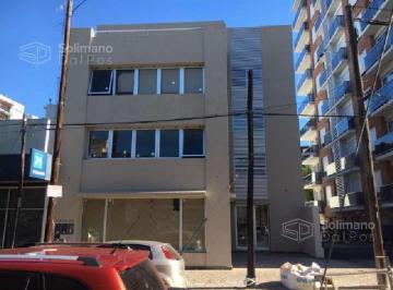 Oficina comercial · 150m² · 4 Ambientes · 1 Cochera · Oficina en Duplex