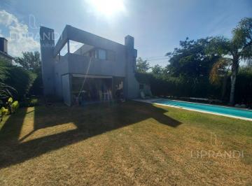 Casa · 220m² · 4 Ambientes · 1 Cochera · Apto Crredito - San Alfonso I - Villa Allende - Escucha Propuestas
