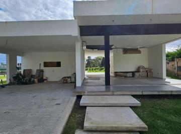 Casa · 160m² · 4 Ambientes · 2 Cocheras · Venta Casa 4 Amb a Terminar Barrancas de Iraola