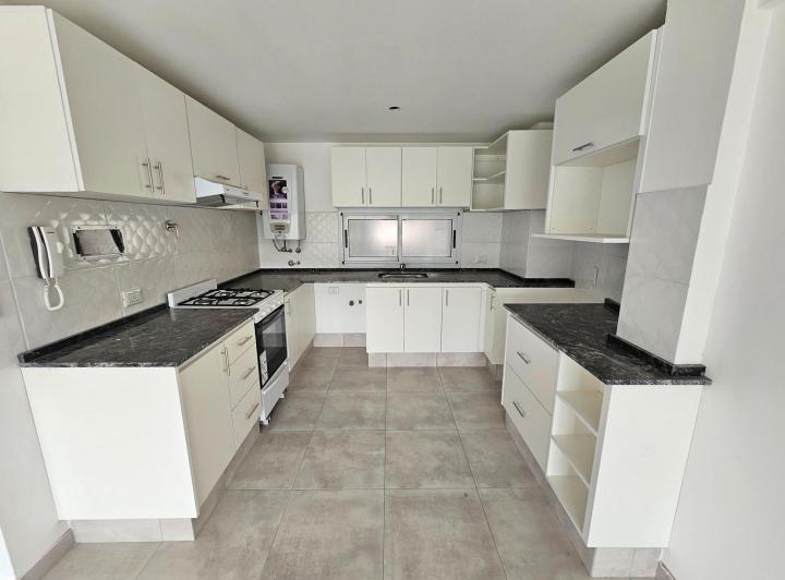 Departamento · 65m² · 3 Ambientes · 1 Cochera