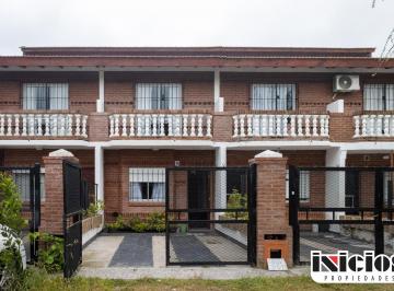 Casa de 4 ambientes, Mar de Ajó · Tríplex: Jujuy Nº 931 - Mar de Ajó Norte - C604