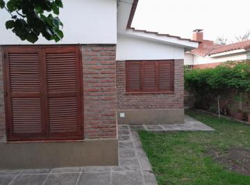 Casa · 106m² · 6 Ambientes · 1 Cochera · Casa en La Cumbre, B° Potrerillos