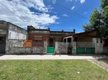Casa de 4 ambientes, Quilmes · Casa 4 Ambientes Sobre Lote 400 m²