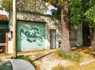 Casa · 120m² · 3 Ambientes · Amplia Casa Lindo Barrio