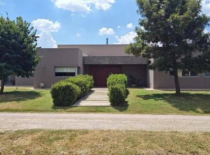 Casa en venta en Fincas de San Vicente · 5 ambientes