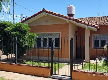 Casa · 75m² · 5 Ambientes · 2 Cocheras · Casa Uso Profesional/comercial