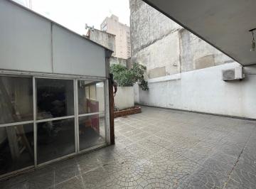Departamento · 105m² · 4 Ambientes · Departamento Avda. Entre Rios 1200 en Excelente Estado con Patio y Quincho con Parrilla